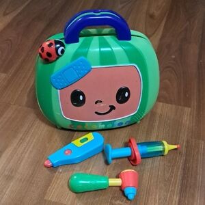 CoComelon Learning Nurse Set